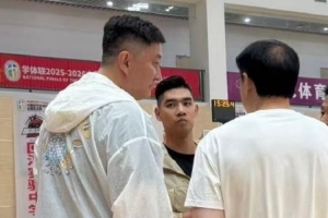 媒体人爆料：广东男篮总教练杜锋赴福州现场观摩中国初中篮球联赛全国总决赛