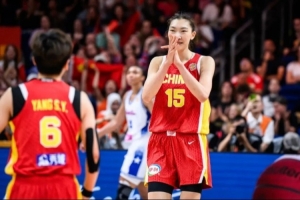 中国女篮何须多虑？一觉醒来又见惊险取胜