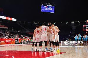 媒体人透露：朱俊龙李弘权伤停 有球员抱病出战 中国男篮今日恐仅9人可用
