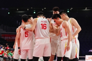 体坛周报：漫长夏日的终点，中国男篮欲在亚运会收获什么？
