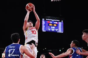 全面爆发！王俊杰22投9中狂揽20分14篮板 两项数据领跑全场正负值+35