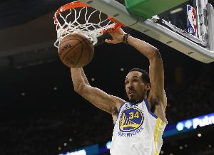 中投如画！祝前NBA悍将利文斯顿41岁生日快乐