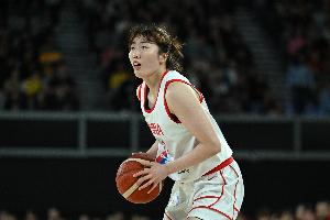奋勇拼搏！罗欣棫4投2中罚球全中 贡献7分2篮板2助攻