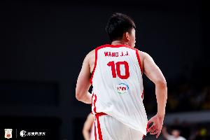 锋线利刃！王俊杰亚运小组赛场均15.5分9板2助