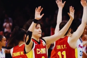 中国篮球之队发布视频祝贺女篮挺进世界杯八强：团结一心 拼到底！