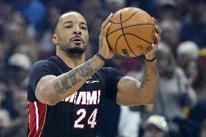 鲍威尔回忆选秀往事：曾有教练断言我投不了NBA三分