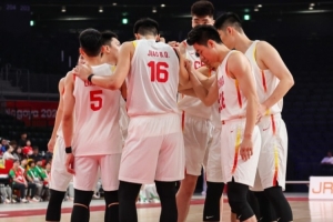 中国男篮亚运首战告捷 庞峥麟17分4助攻正负值+21闪耀全场