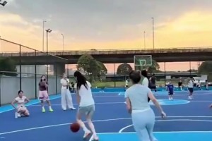 一场球心动好几次 这可能是篮球爱好者的梦中情场吧☺️