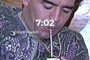 就差临门一脚！网友恶搞：穿越回2018年的法国球迷！