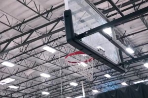 伤感！小球员：你是不是NBA球员？威少：我年轻的时候是