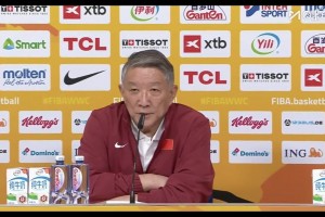 宫鲁鸣：我们在这种强对抗防守面前有点束手无策 需要比赛来提升