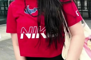 李梦为啥让球迷喜欢？身材颜值只是表面：有趣的灵魂实力才是关键