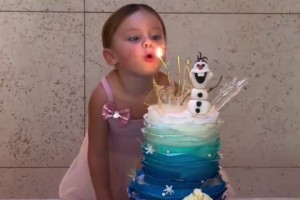 亲自时间！B席为女儿庆祝三岁生日~