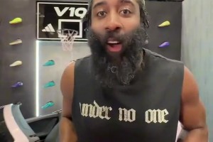 登哥网速很快啊哈登说中文：OMG~你吓到我了~
