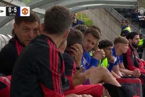 卡马森下底传中！伊桑·威廉姆斯打空门得手！曼联5-0罗森博格